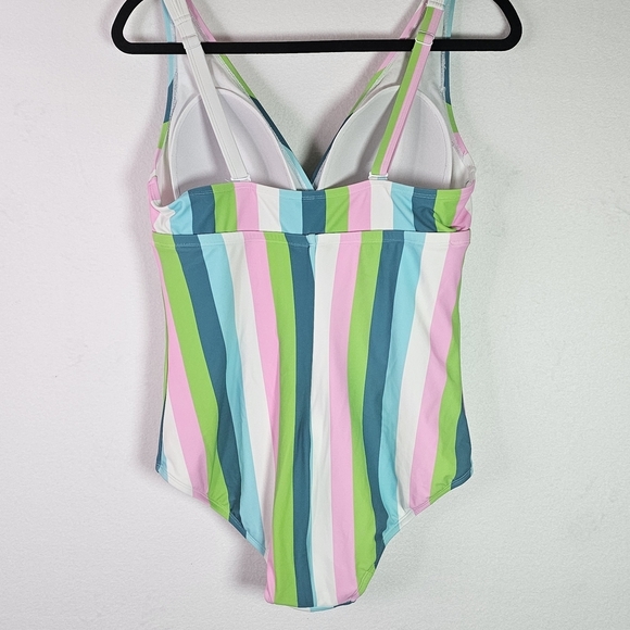 Torrid Wireless Triangle One Piece Swimsuit Palm Spring Stripe Sz M(0) ,Resort - Picture 3 of 11